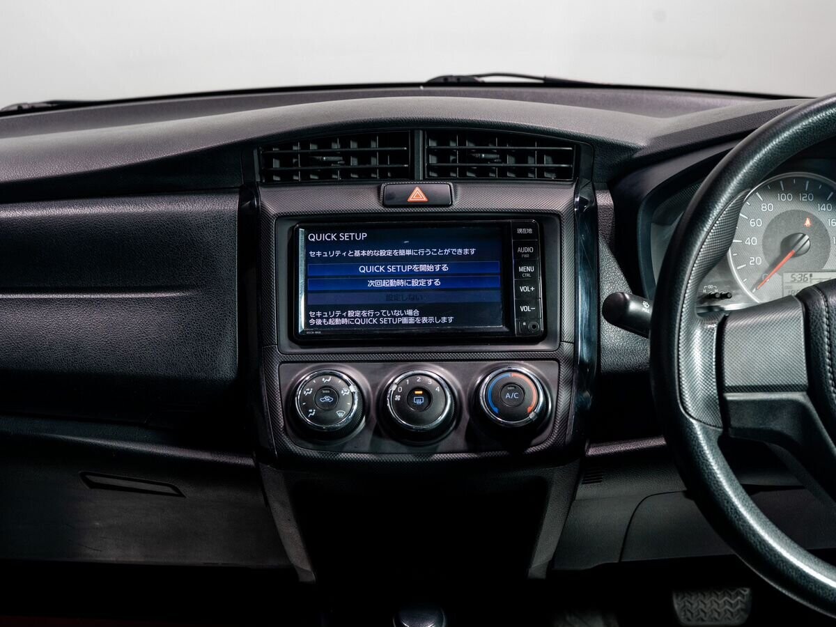 Toyota Corolla 2019 - фото автомобиля