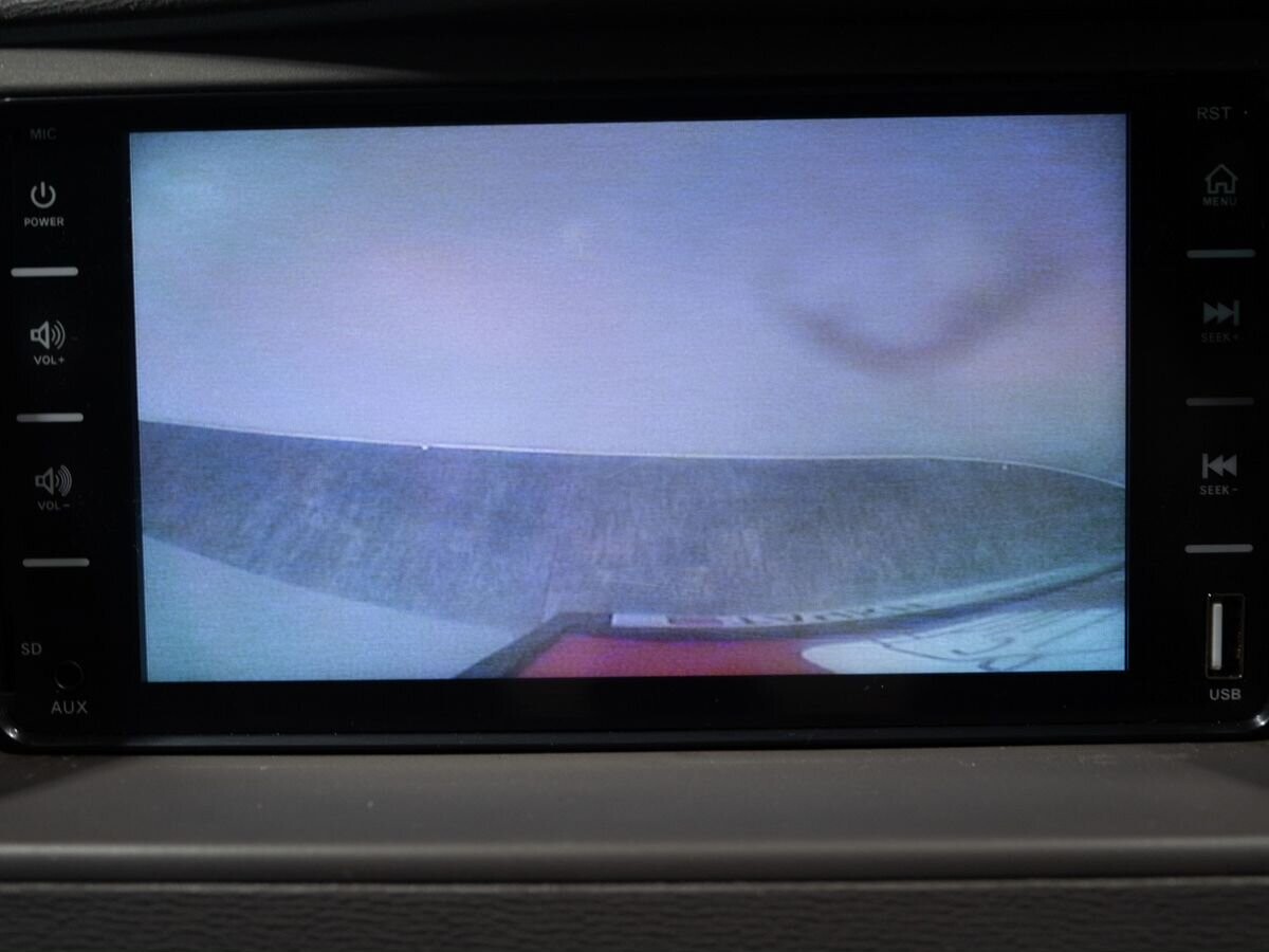 Toyota ISis 2005 - фото автомобиля