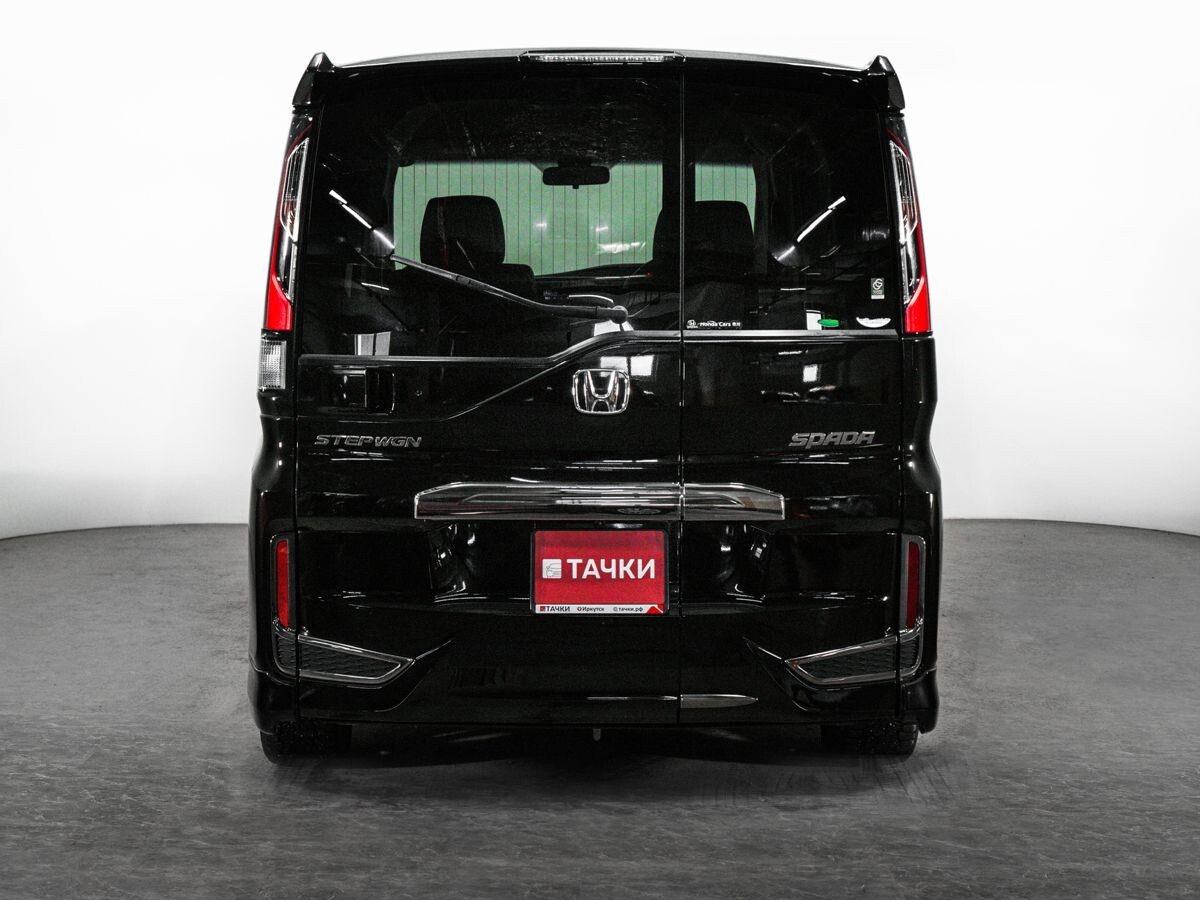 Honda Stepwgn 2018 - фото автомобиля