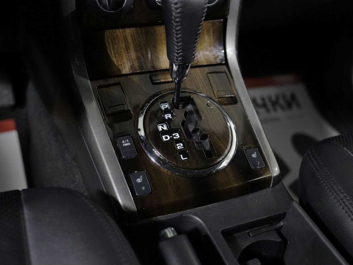 Suzuki Grand Vitara 2011 - фото автомобиля