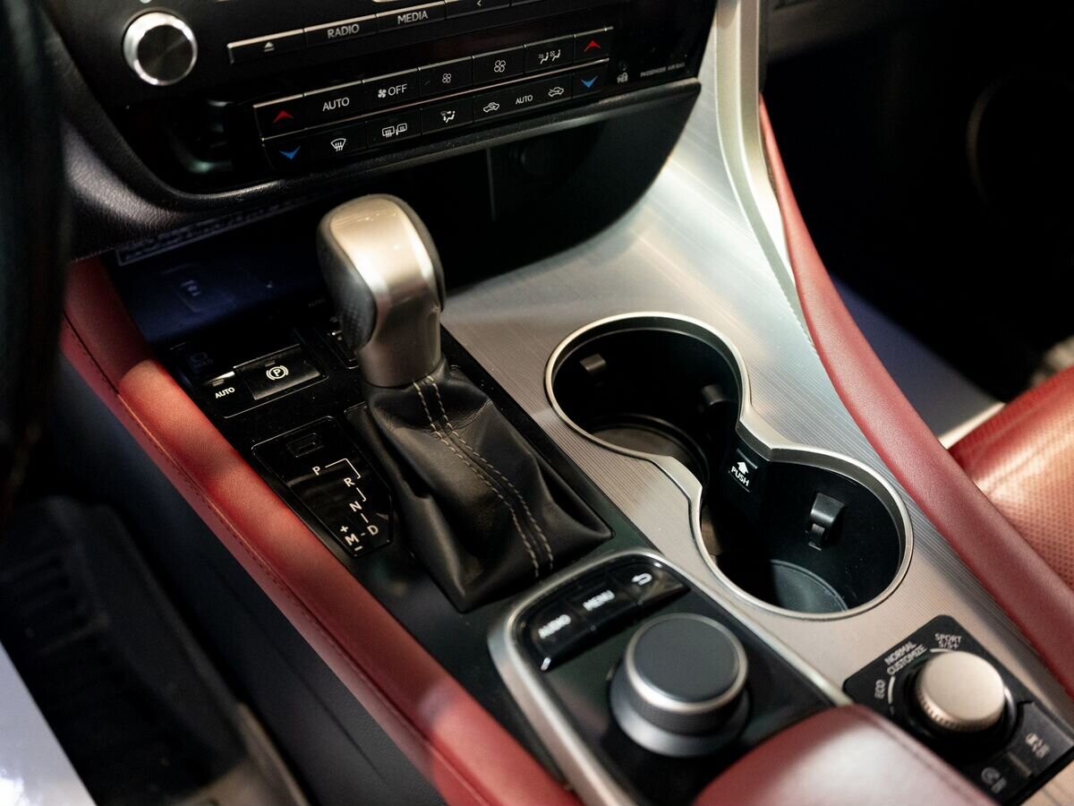 Lexus RX 2016 - фото автомобиля