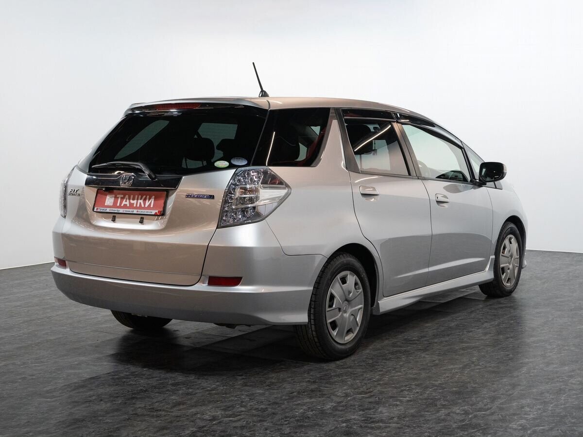 Honda Fit Shuttle 2011 - фото автомобиля