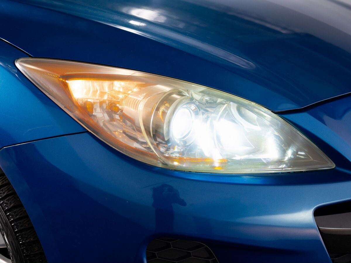 Mazda Axela 2012 - фото автомобиля