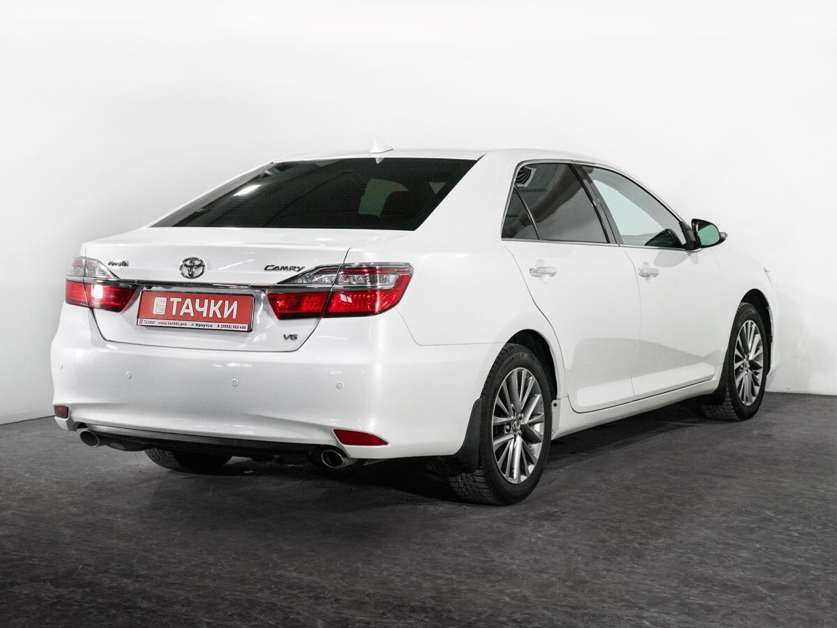 Toyota Camry 2017 - фото автомобиля