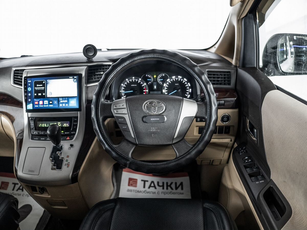 Toyota Alphard 2012 - фото автомобиля