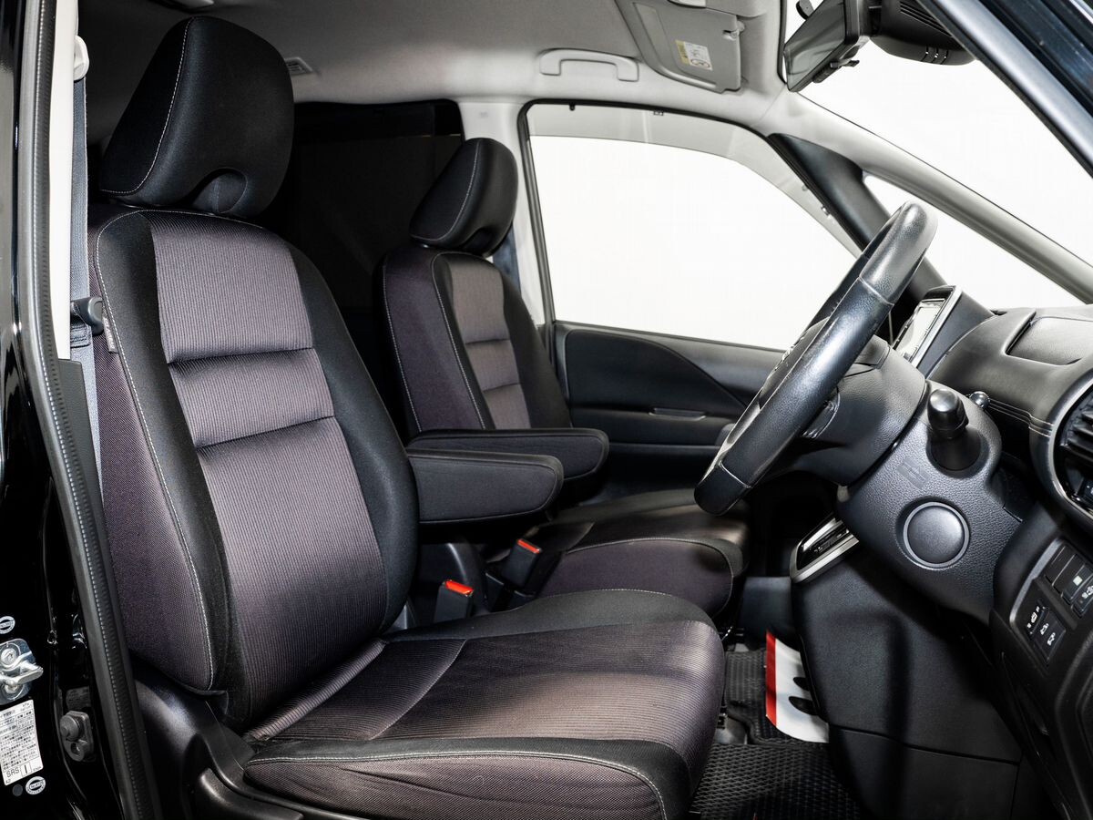 Nissan Serena 2016 - фото автомобиля