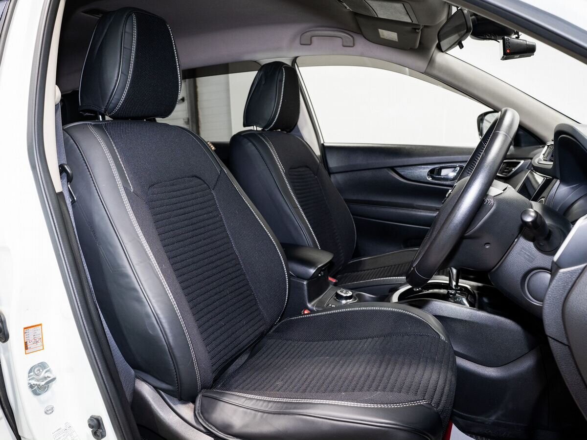 Nissan X-Trail 2017 - фото автомобиля