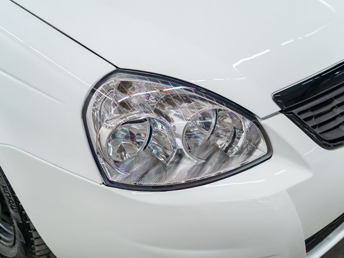 Lada (ВАЗ) Priora 2014 - фото автомобиля