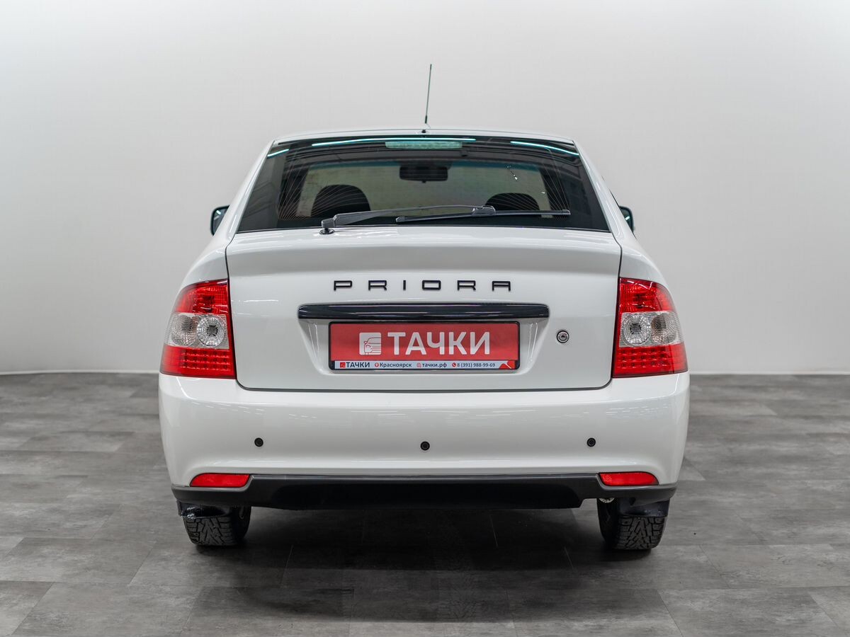 Lada (ВАЗ) Priora 2014 - фото автомобиля