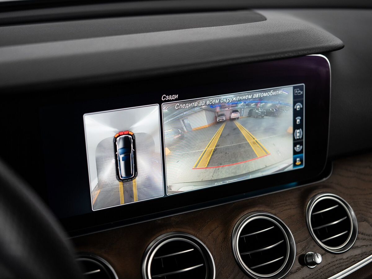 Mercedes-Benz E-Класс 2018 - фото автомобиля