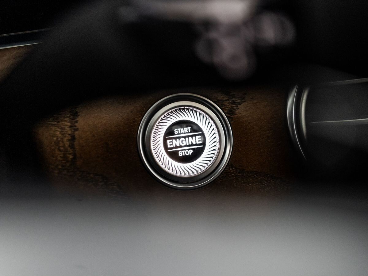 Mercedes-Benz E-Класс 2018 - фото автомобиля