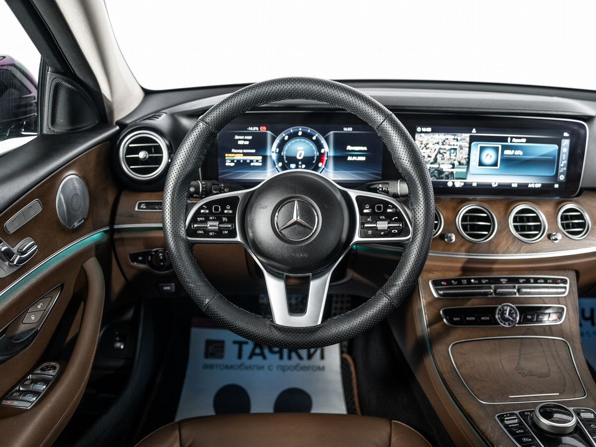 Mercedes-Benz E-Класс 2018 - фото автомобиля