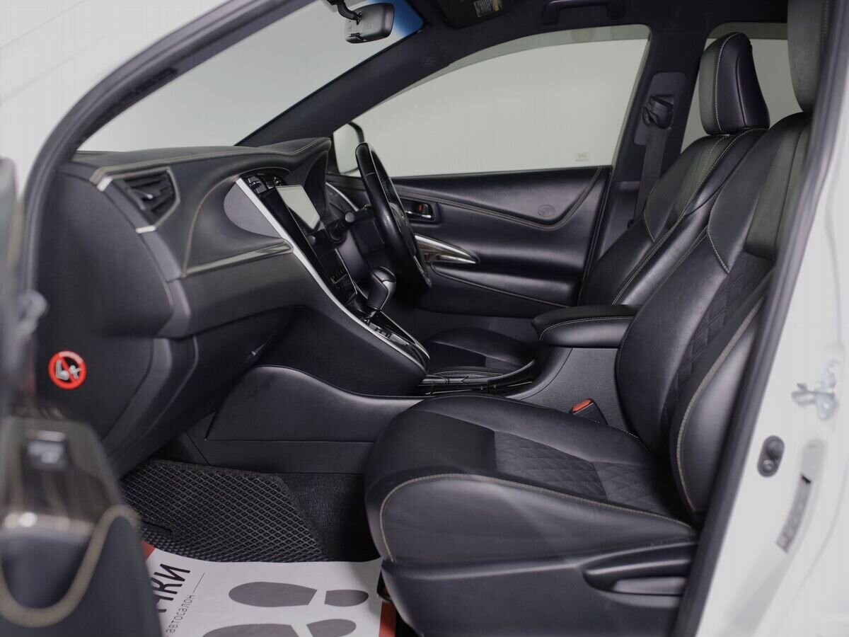 Toyota Harrier 2016 - фото автомобиля