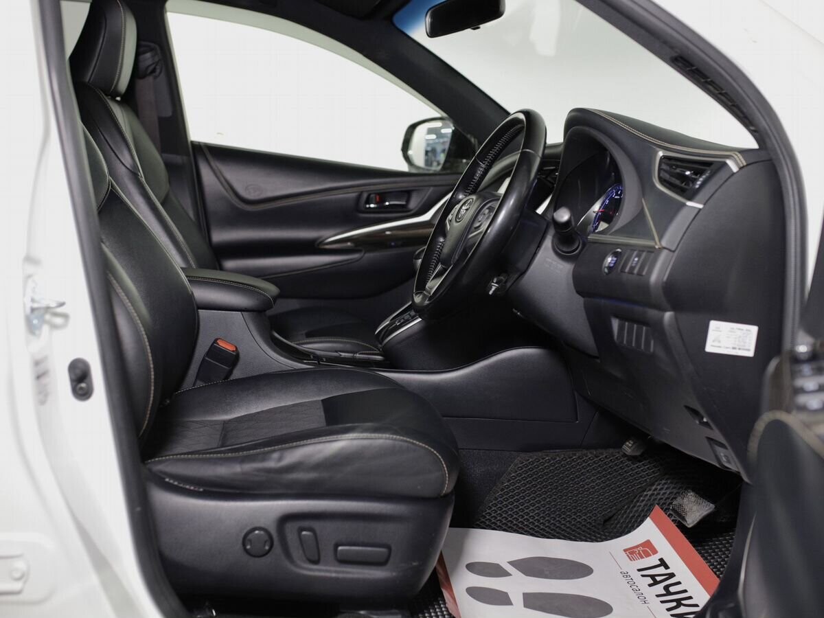 Toyota Harrier 2016 - фото автомобиля