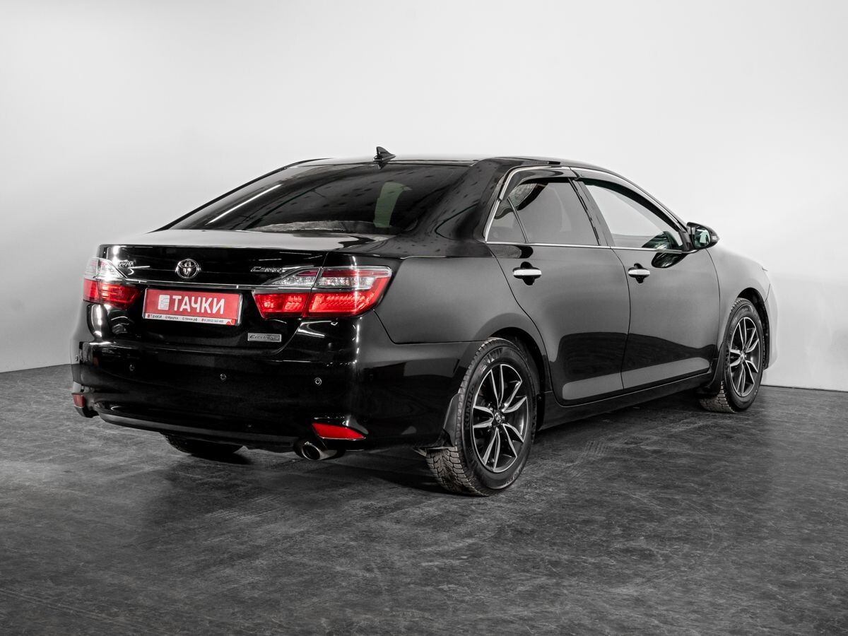 Toyota Camry 2017 - фото автомобиля