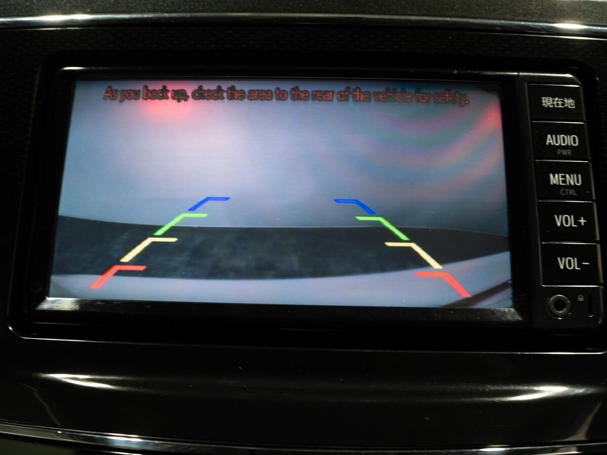 Toyota Prius Alpha 2015 - фото автомобиля