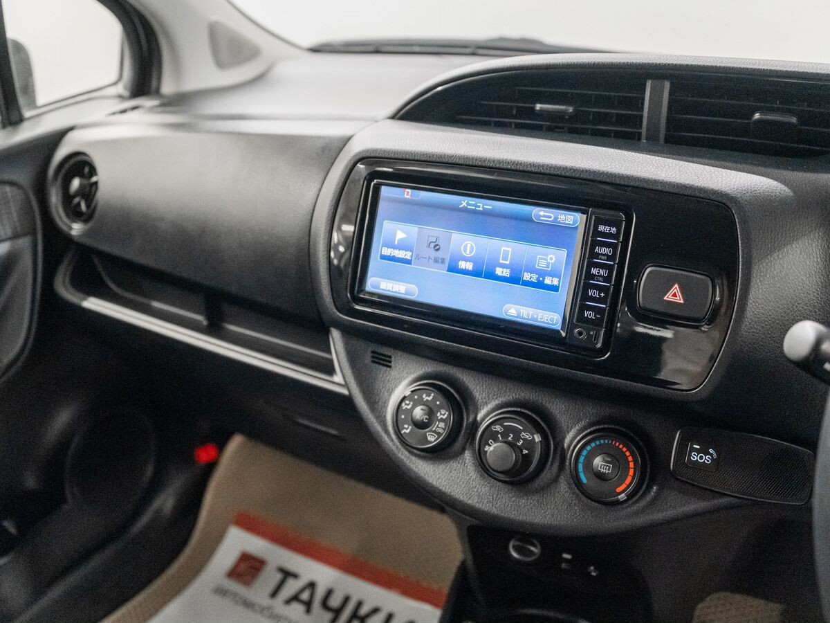 Toyota Vitz 2018 - фото автомобиля