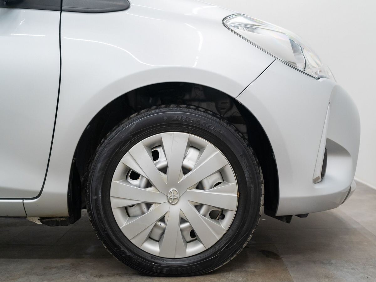 Toyota Vitz 2018 - фото автомобиля