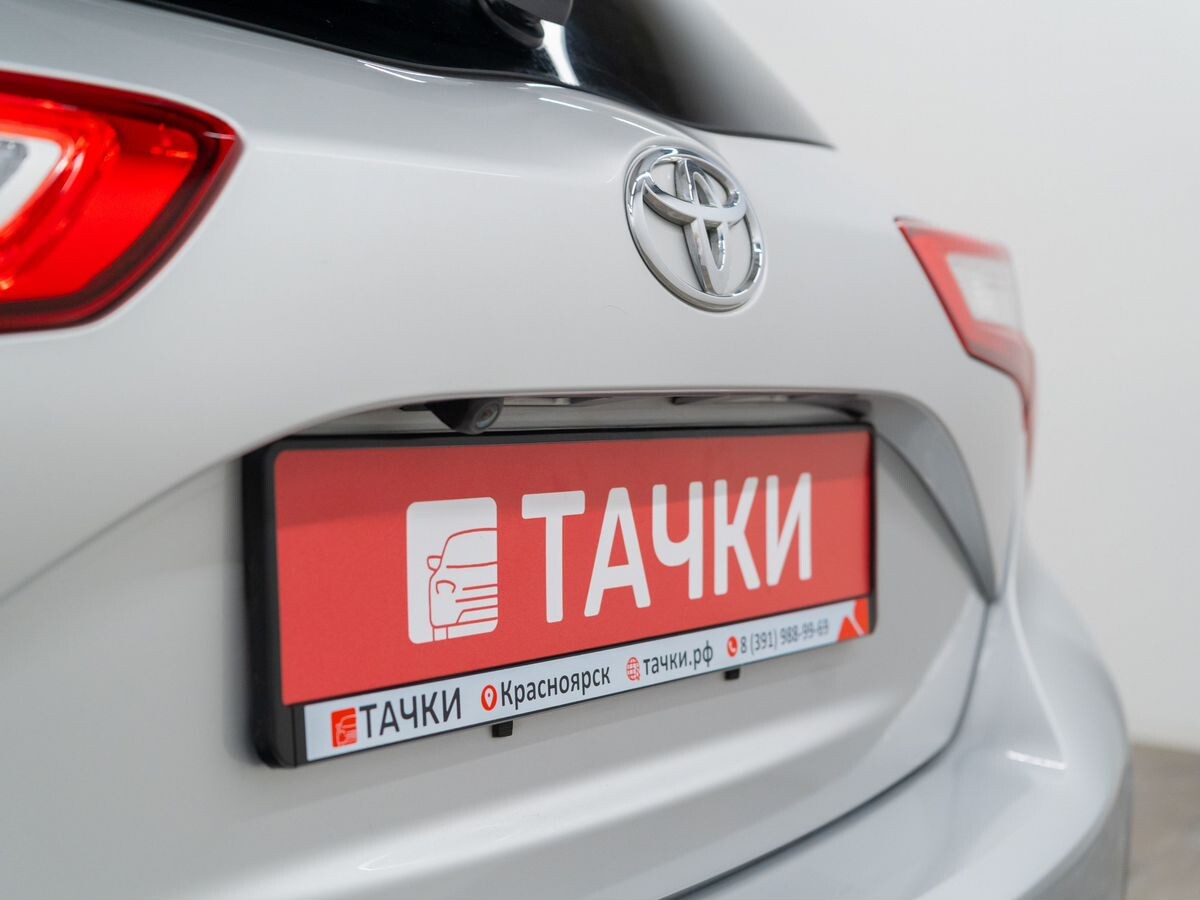 Toyota Vitz 2018 - фото автомобиля