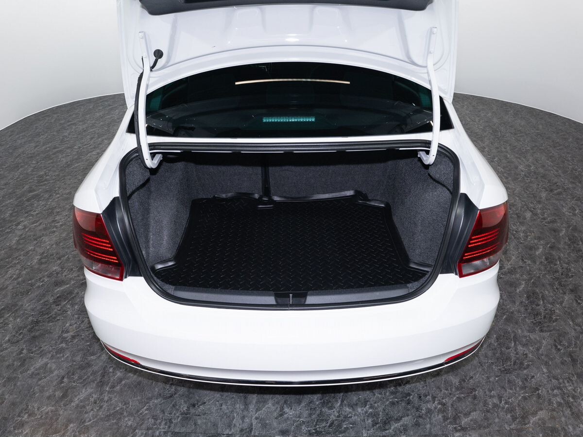 Volkswagen Polo 2019 - фото автомобиля