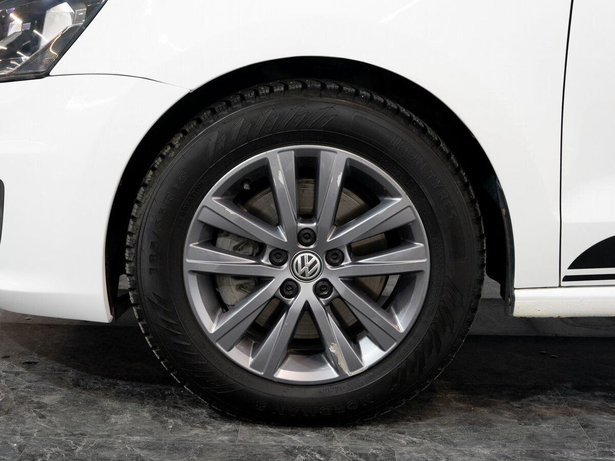 Volkswagen Polo 2019 - фото автомобиля