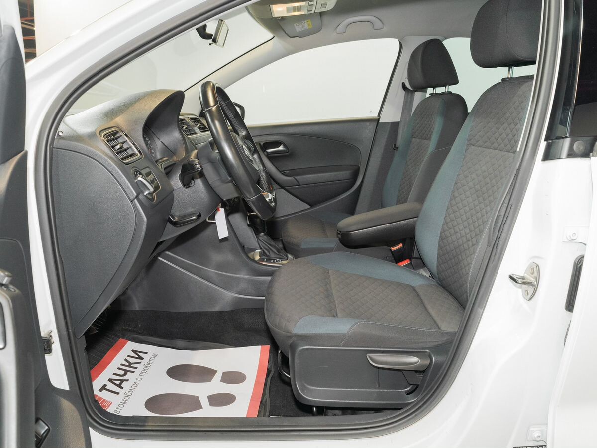 Volkswagen Polo 2019 - фото автомобиля