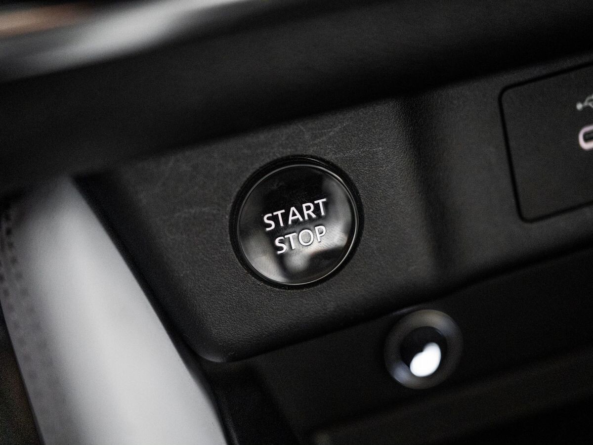 Nissan X-Trail 2023 - фото автомобиля