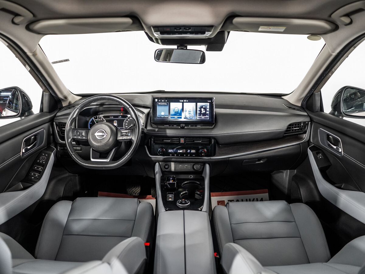 Nissan X-Trail 2023 - фото автомобиля