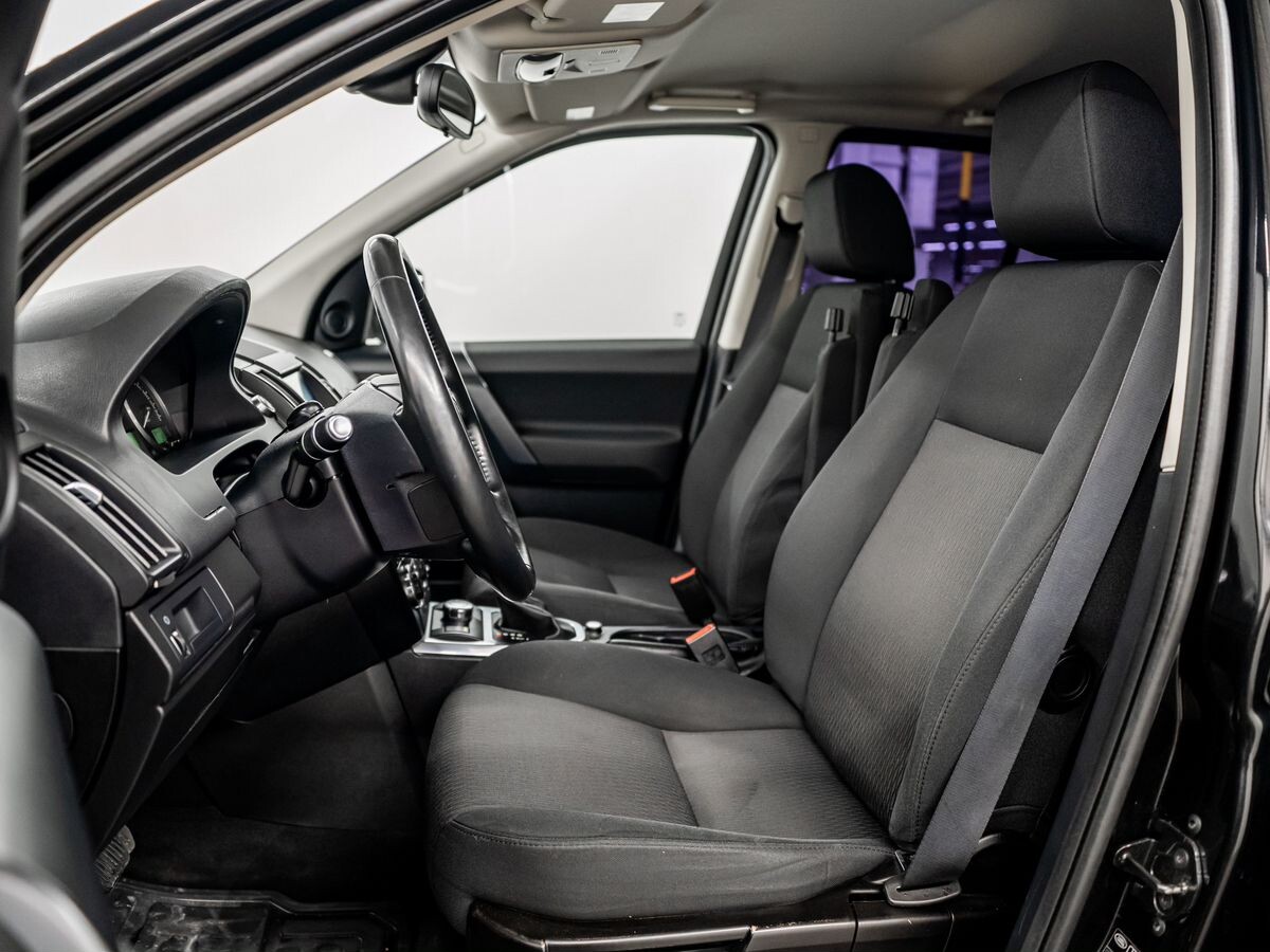 Land Rover Freelander 2012 - фото автомобиля