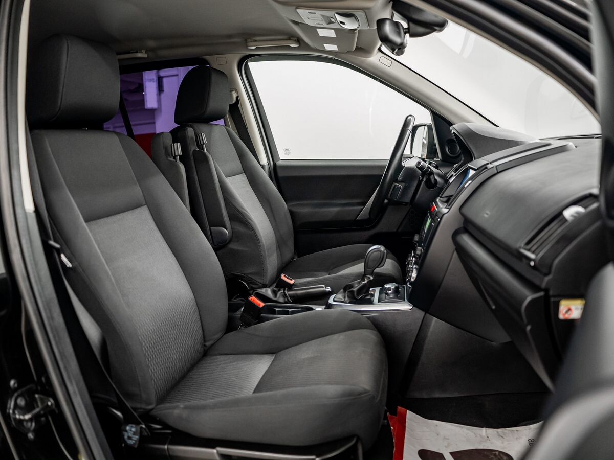 Land Rover Freelander 2012 - фото автомобиля