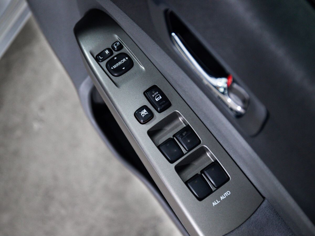 Toyota Prius 2008 - фото автомобиля