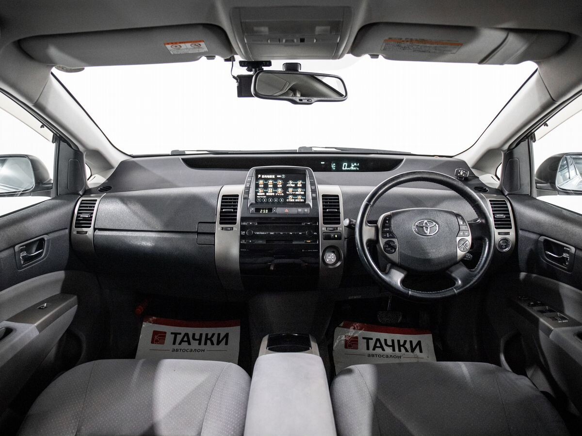 Toyota Prius 2008 - фото автомобиля