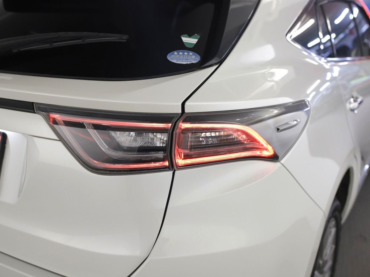 Toyota Harrier 2017 - фото автомобиля