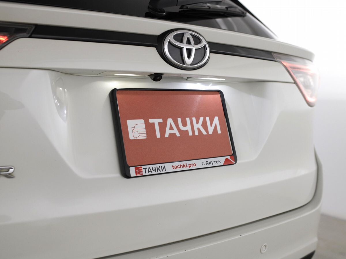 Toyota Harrier 2017 - фото автомобиля