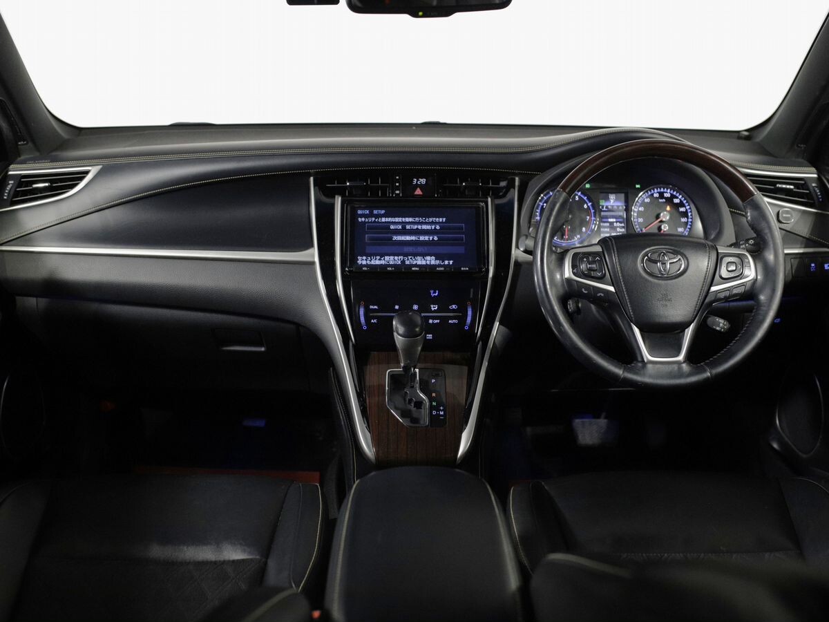 Toyota Harrier 2017 - фото автомобиля