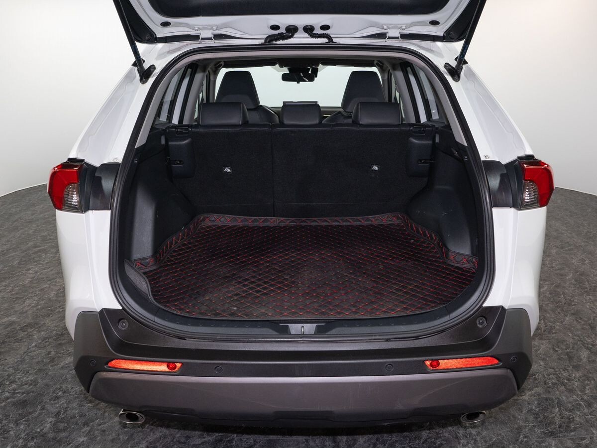 Toyota RAV4 2021 - фото автомобиля