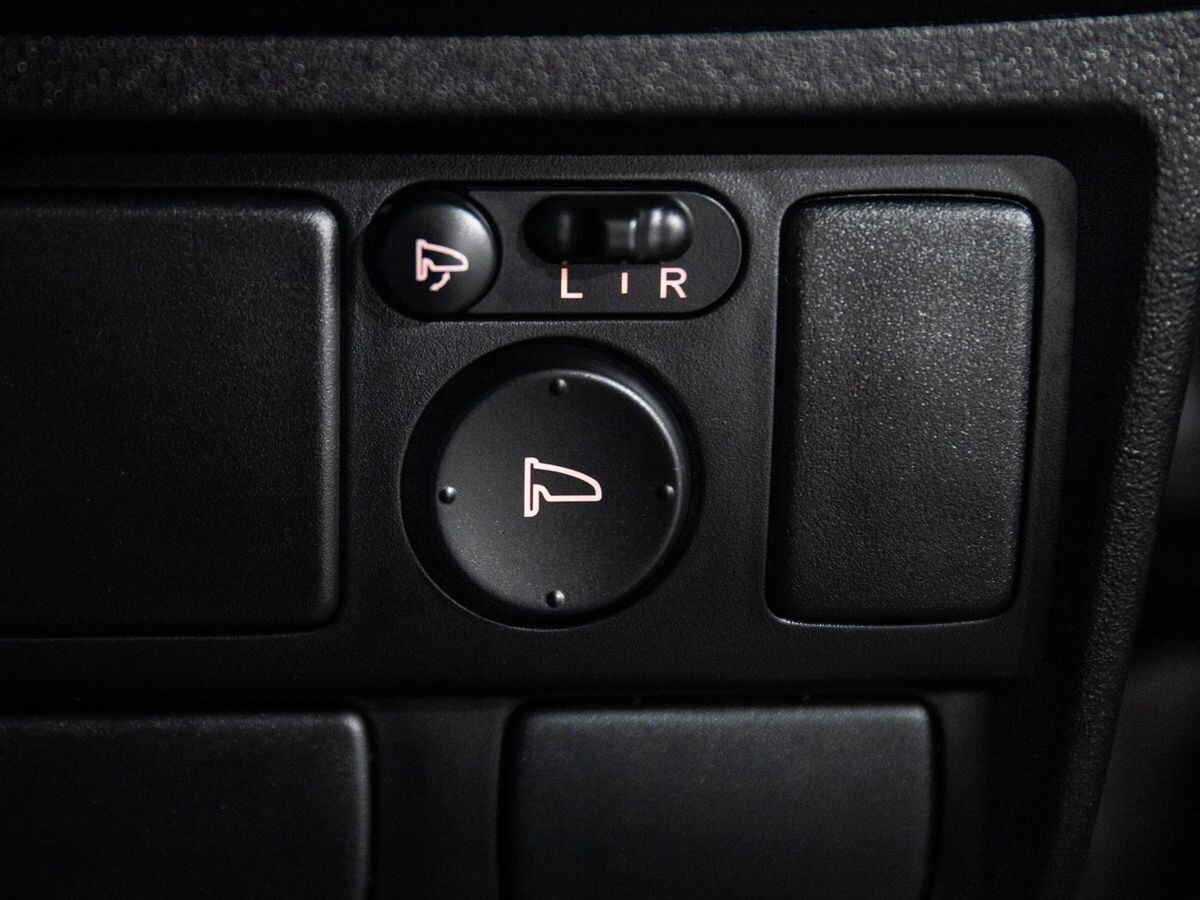 Honda Freed 2011 - фото автомобиля