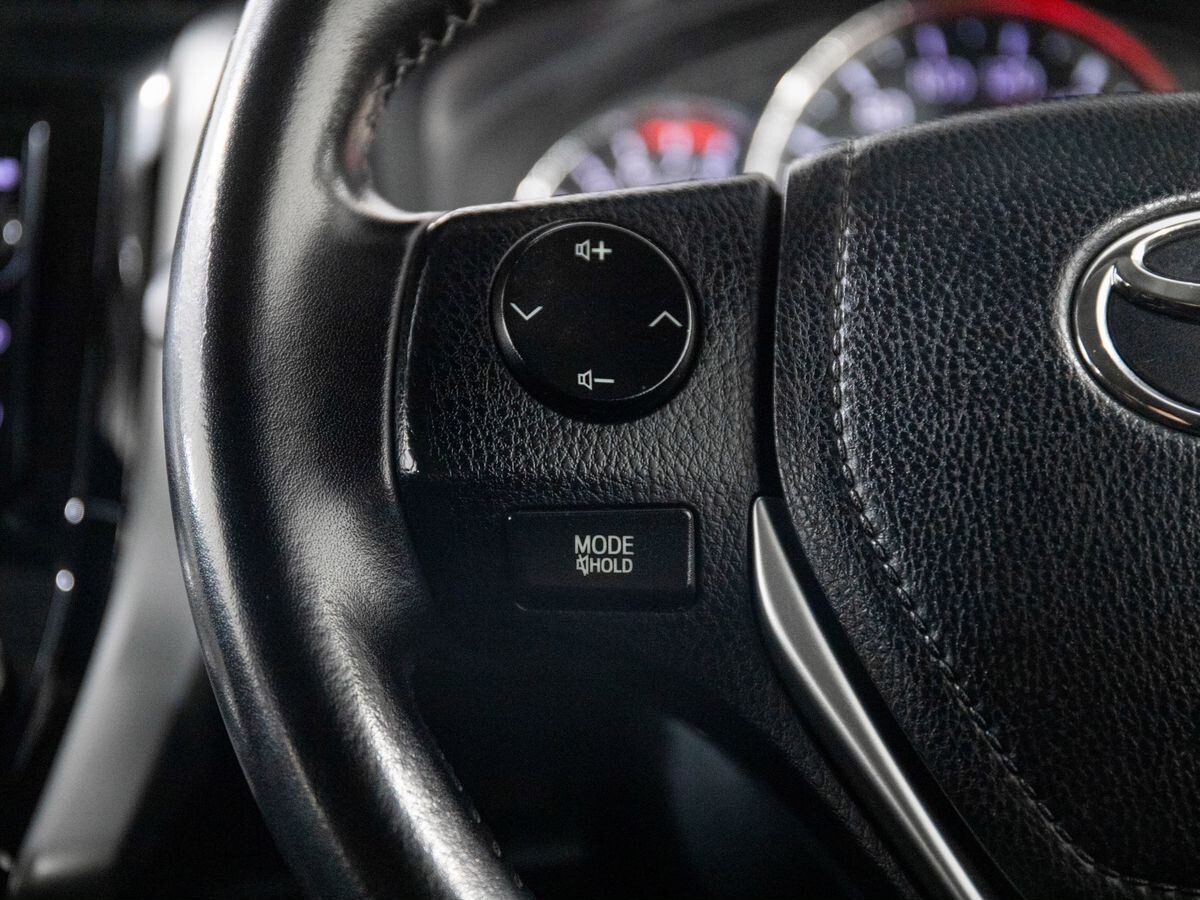 Toyota Corolla Fielder 2015 - фото автомобиля