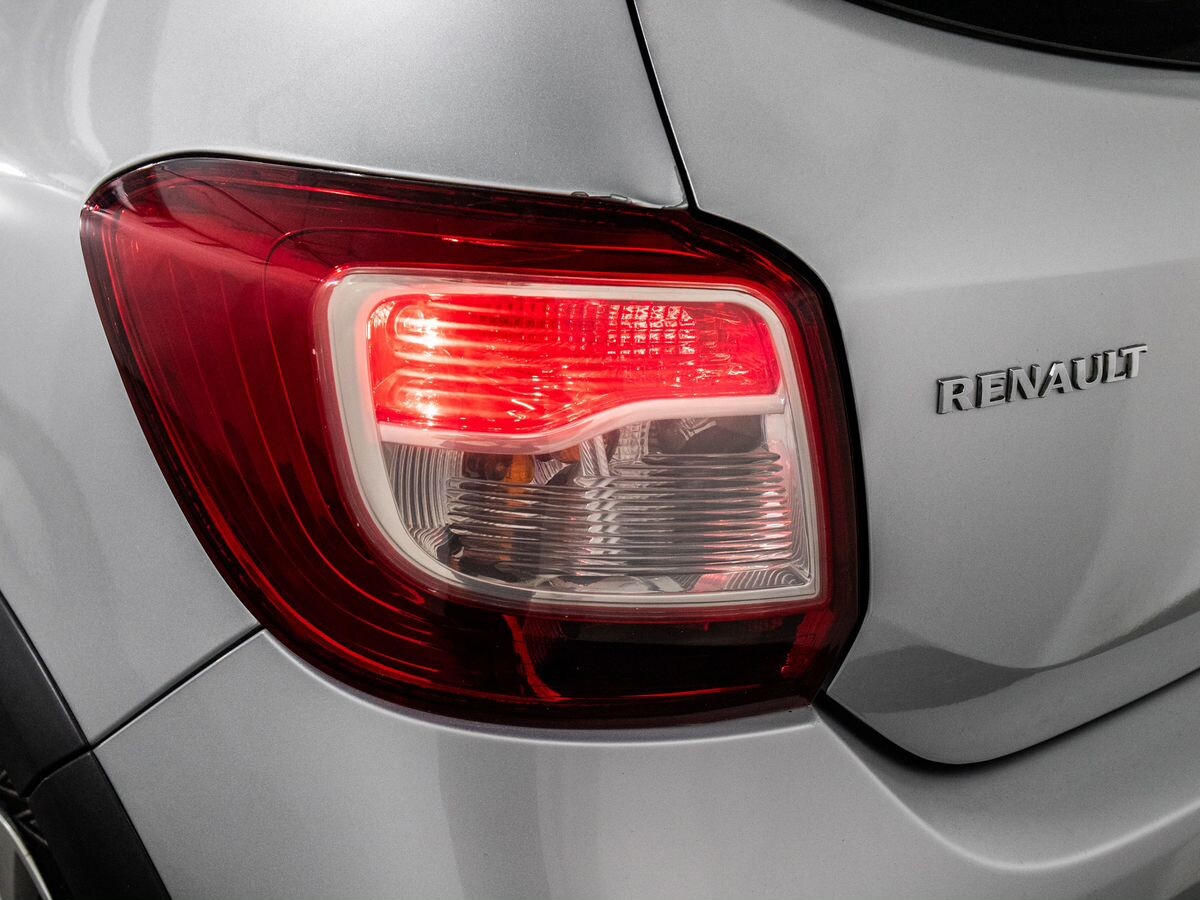 Renault Sandero 2017 - фото автомобиля