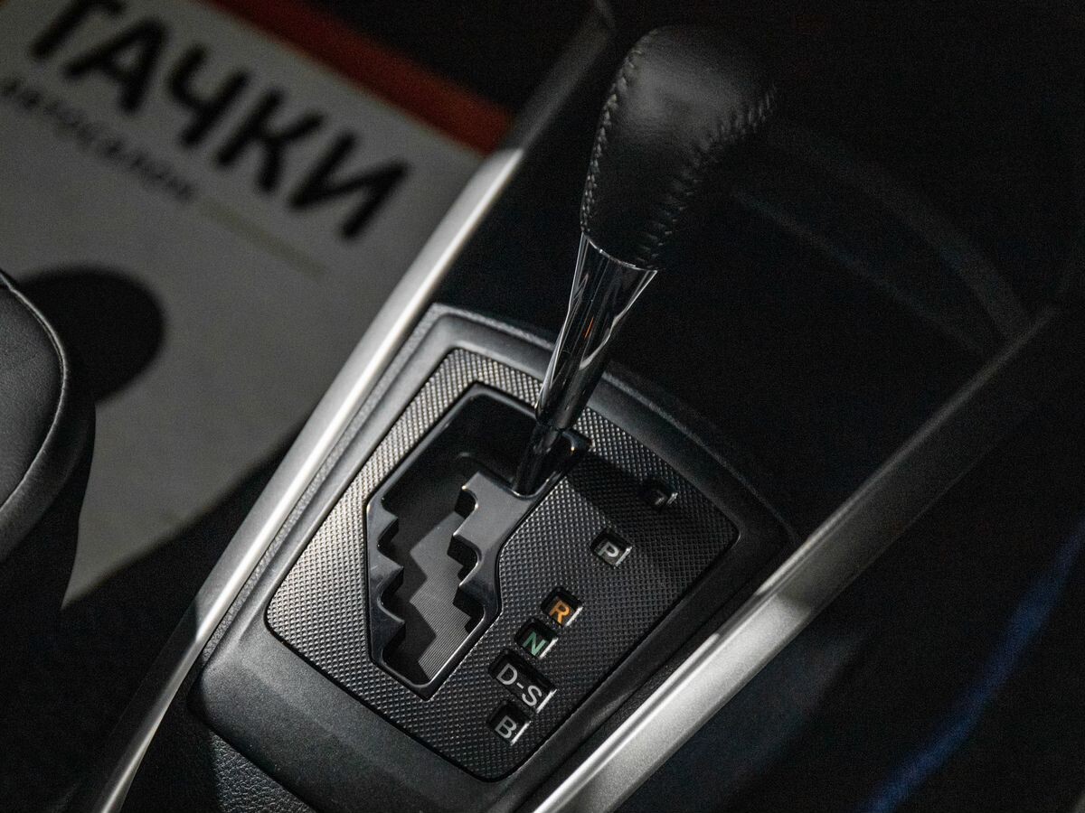 Toyota Corolla 2017 - фото автомобиля