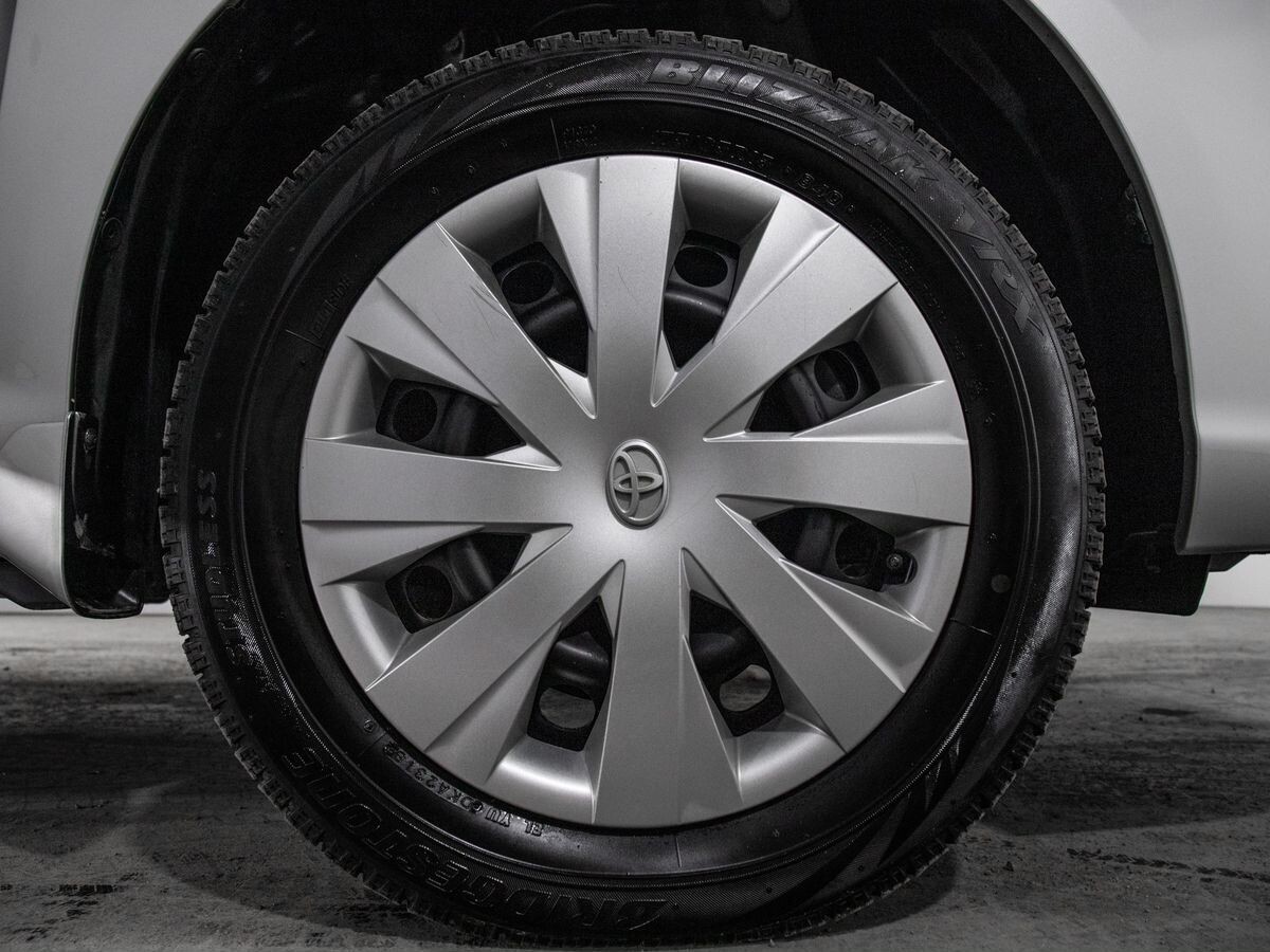 Toyota Corolla 2017 - фото автомобиля