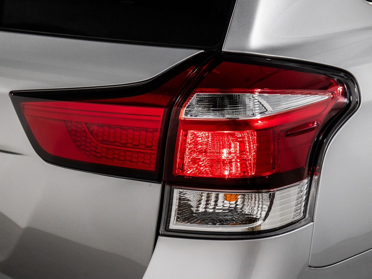 Toyota Corolla 2017 - фото автомобиля