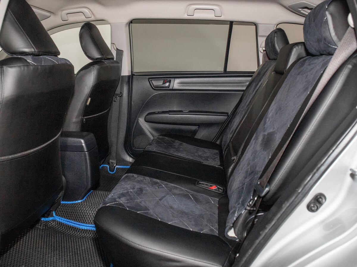 Toyota Corolla 2017 - фото автомобиля