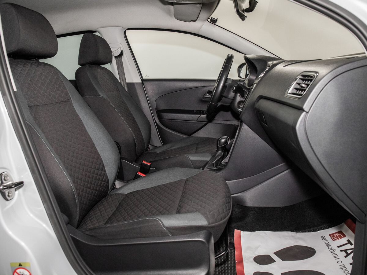 Volkswagen Polo 2019 - фото автомобиля