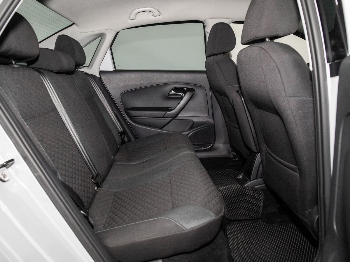 Volkswagen Polo 2019 - фото автомобиля