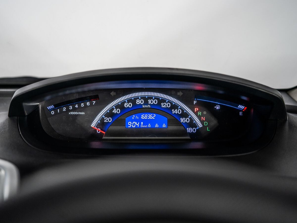 Honda Freed 2011 - фото автомобиля