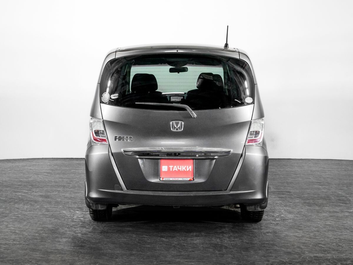 Honda Freed 2011 - фото автомобиля