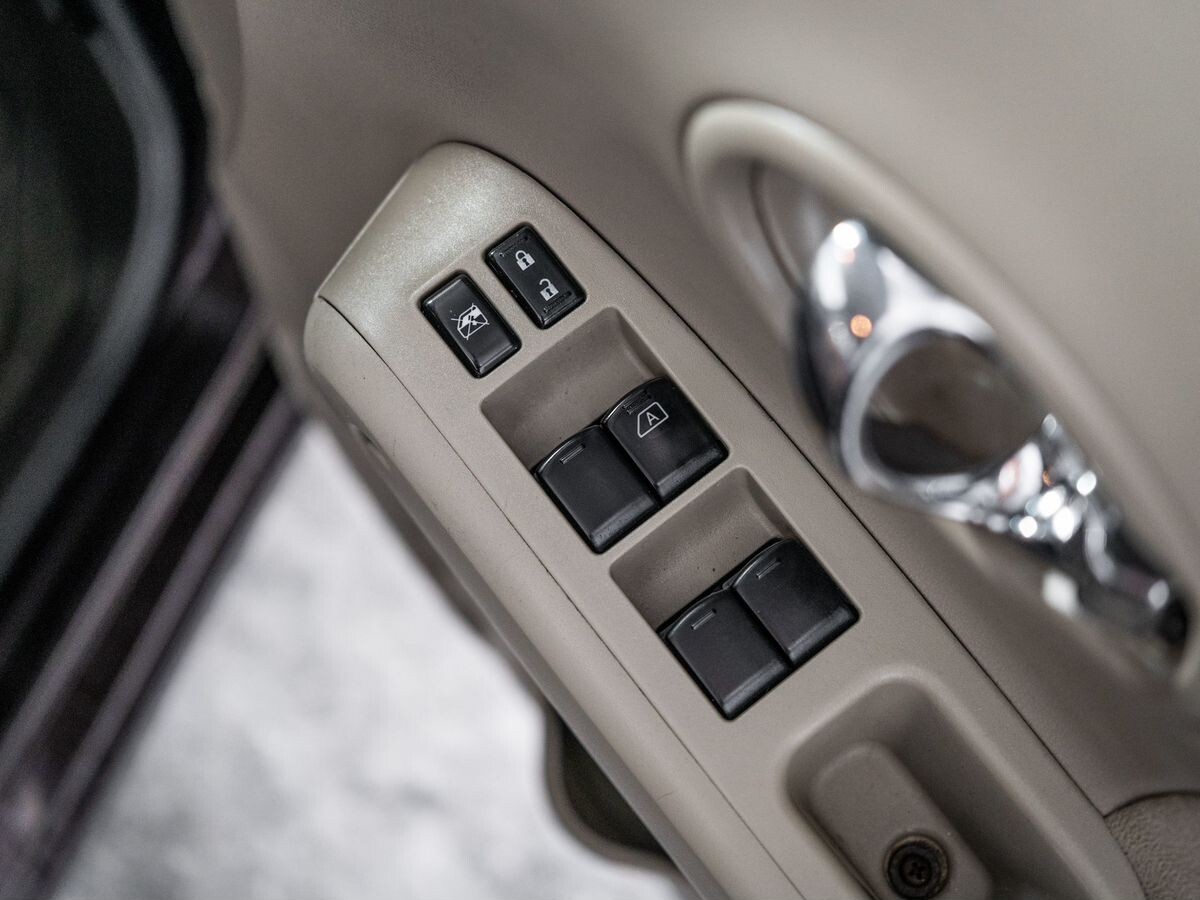 Nissan Cube 2010 - фото автомобиля