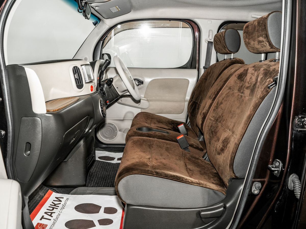 Nissan Cube 2010 - фото автомобиля