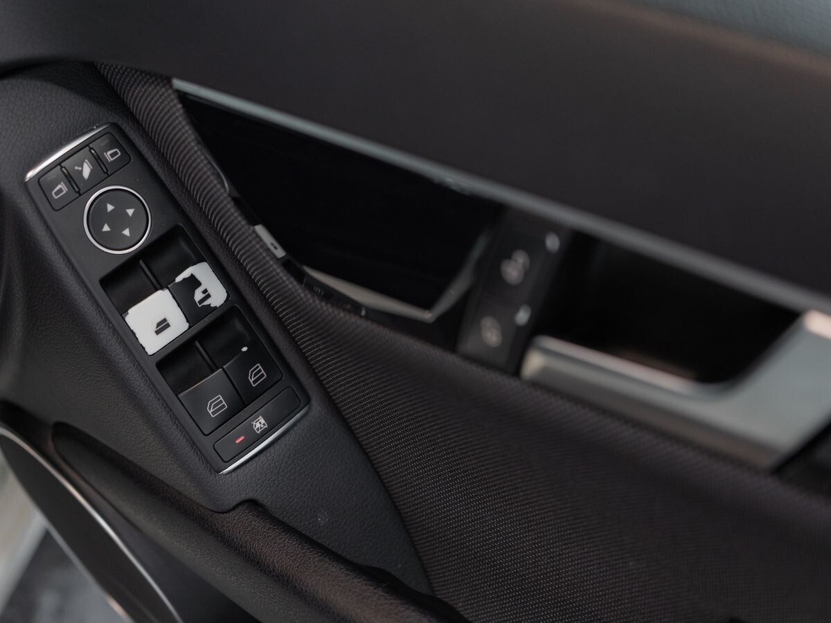 Mercedes-Benz C-Класс 2012 - фото автомобиля